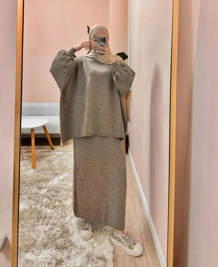 طقم تنورة صوف 4